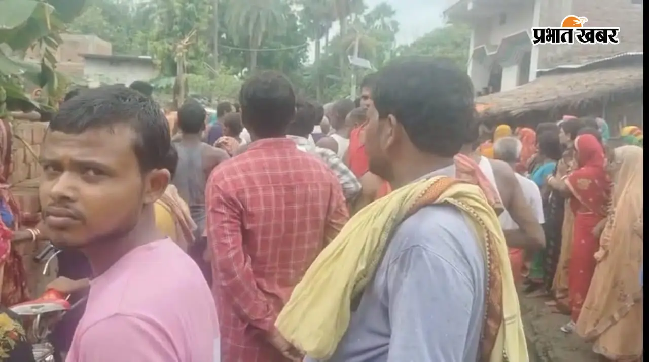 हाजीपुर : ससुराल जा रहा था युवक, NH-28 पर तेज रफ्तार मालवाहक ने बाइक में मारी टक्कर, मौके पर मौत