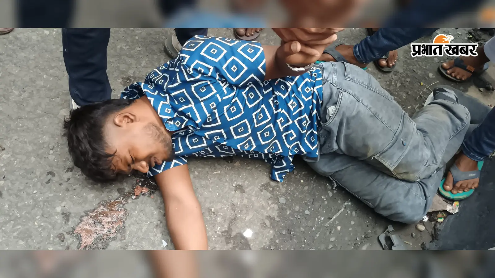 गहिरा मोड़ हादसा: दो भाई घायल, गंभीर अमन को समय पर नहीं मिली एंबुलेंस; व्यवस्था पर सवाल