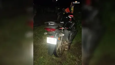 Koderma News: हरलाडीह जंगल में जुआ के अड्डे पर छापेमारी, दो गिरफ्तार; 31,700 रुपये नकद समेत कार और दो बाइक बरामद