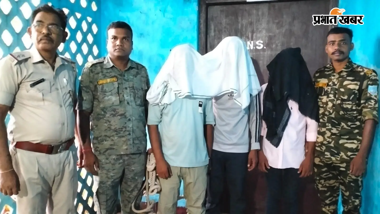 सुदामडीह नाबालिग दुष्कर्म केस: आरा स्टेशन से तीनों फरार आरोपी गिरफ्तार, मोबाइल में मिले आपत्तिजनक साक्ष्य