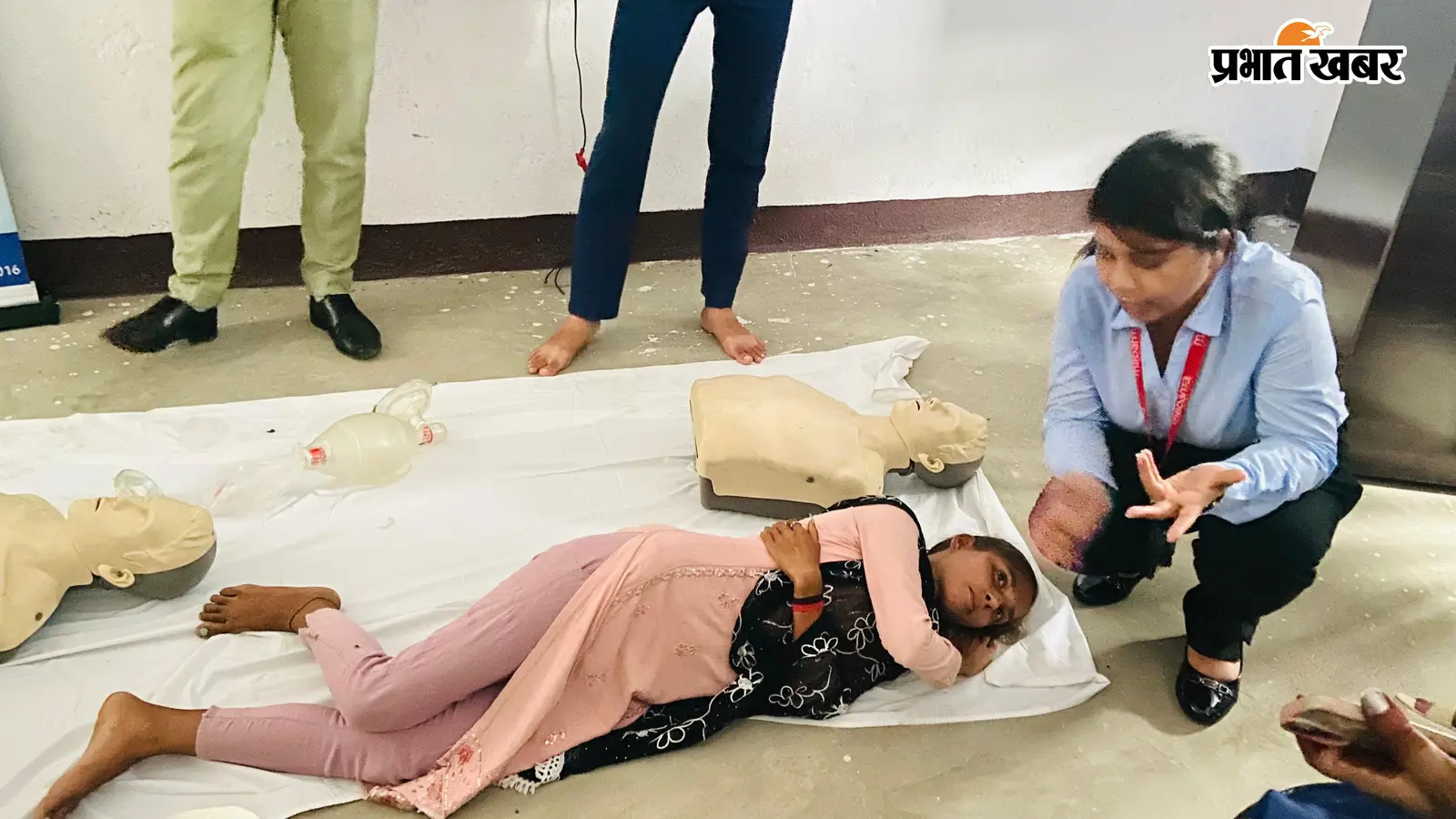 बिहारशरीफ : हिलसा के राजकीय डिग्री कॉलेज में मुफ्त स्वास्थ्य-नेत्र जांच, छात्र-ग्रामीणों की उमड़ी भीड़