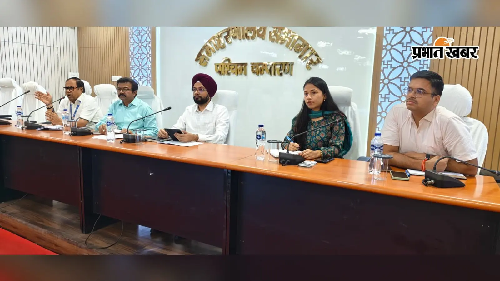 बेतिया की 45 पंचायतों में 1 सितंबर को सहयोग शिविर, डीएम ने लंबित आवेदनों के त्वरित निष्पादन का दिया निर्देश