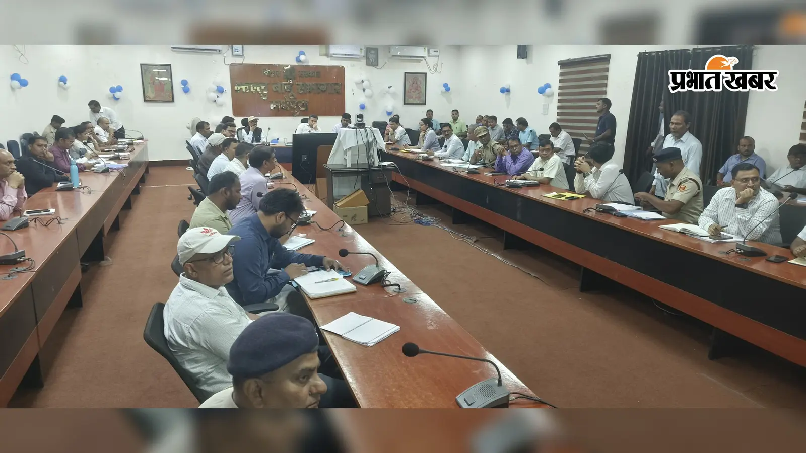 लंबित आवेदनों का समयबद्ध निष्पादन करें अधिकारी, जिला समन्वय समिति की बैठक में डीएम का निर्देश