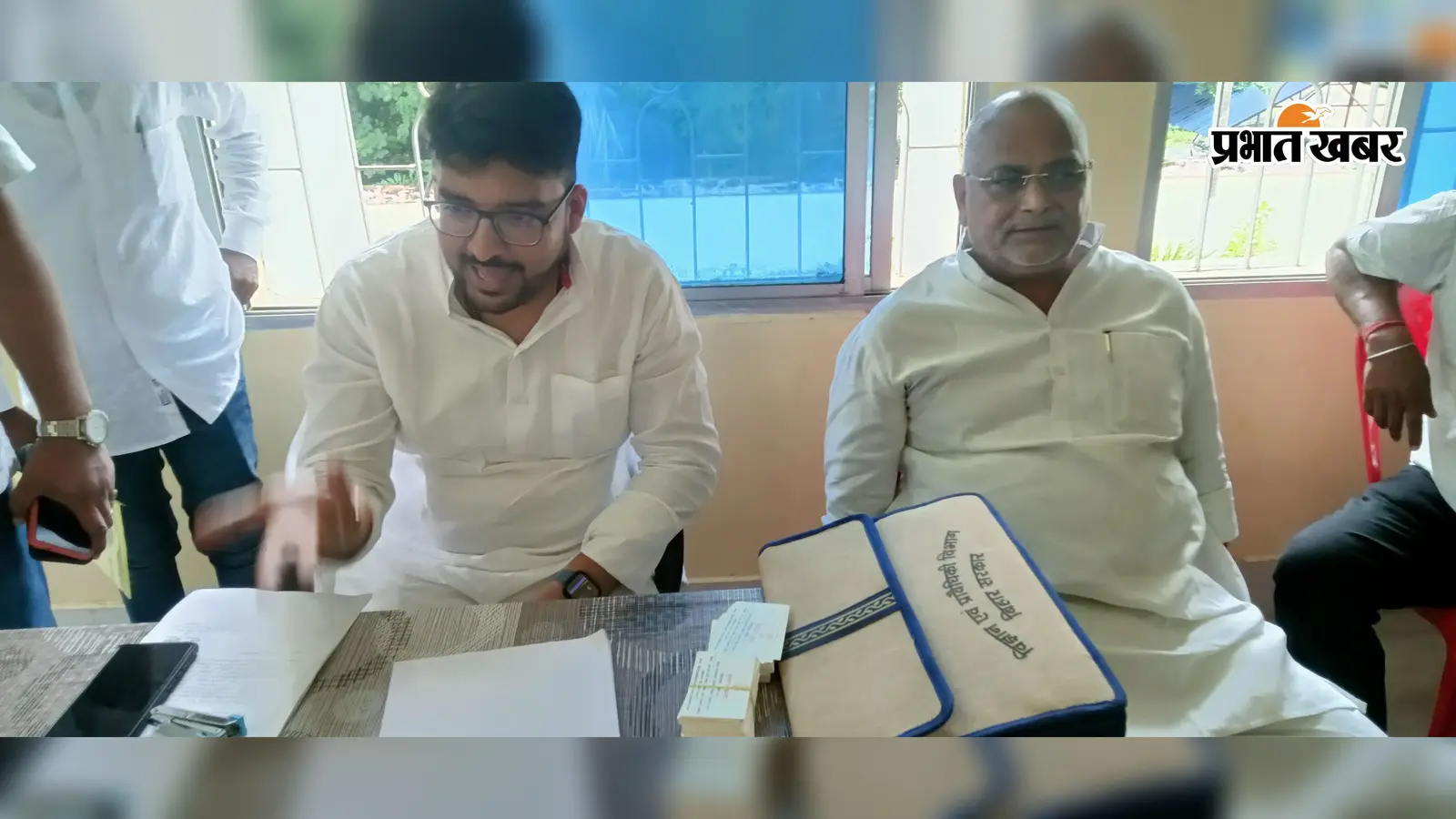 जहानाबाद में विधायक का जनता दरबार, सड़क-बिजली से पेंशन तक की समस्याएं लेकर पहुंचे लोग