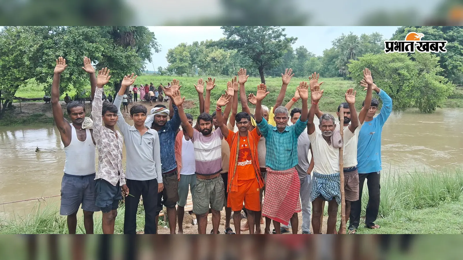आजादी के 80 साल बाद भी पुल का इंतजार: बरसात आते ही टापू बन जाता है औरंगाबाद का डोमन बिगहा