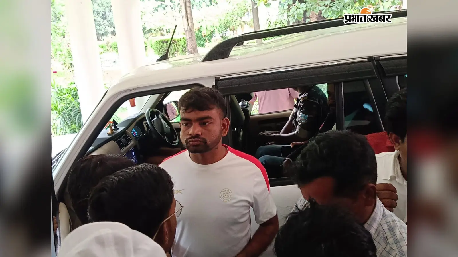 डुमरी विधायक जयराम महतो पहुंचे चतरा, कोर्ट से मिली जमानत