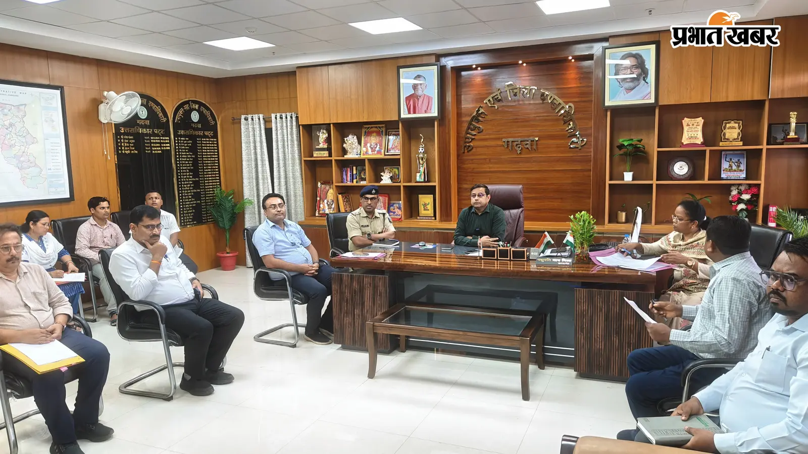 Garhawa: भारी बारिश को लेकर प्रशासन अलर्ट, दो दिन स्कूल बंद