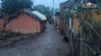 शंभुगंज में महादलित टोला में सड़क, नाली व शौचालय की समस्या से आक्रोशित ग्रामीणों ने किया प्रदर्शन