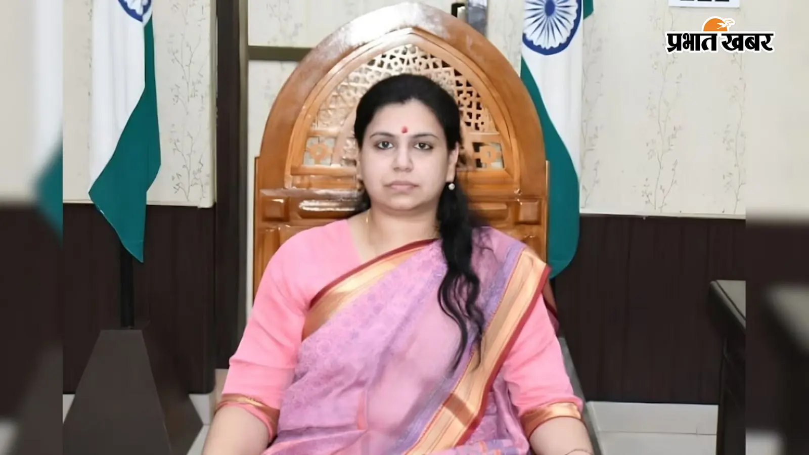 IAS दिव्या मित्तल के इस्तीफे से भावुक हुआ मिर्जापुर का गांव, बोले- जिन्होंने घर तक पानी पहुंचाया, उन्हें कभी नहीं भूलेंगे