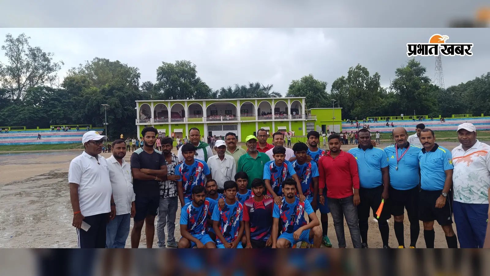भभुआ में फुटबॉल लीग का रोमांच, जमुआव और सारंगपुर के बीच मुकाबला 1-1 से ड्रॉ
