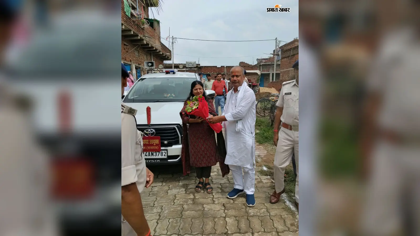 रोहतास: एक ही छत के नीचे 50 समस्याओं का समाधान, चंकी-कड़वा में लगा सहयोग शिविर