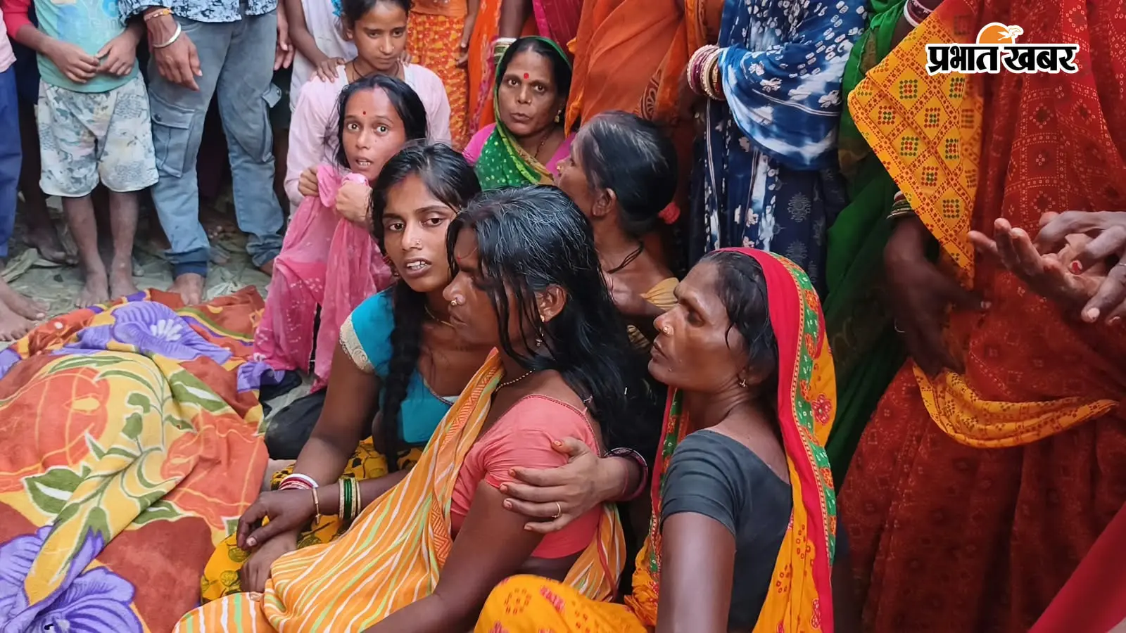 बाजपट्टी में पसरा मातम: घर से बुलाकर ले गए युवक की सुरसंड में गोली मारकर हत्या, शव पहुंचते ही मचा कोहराम