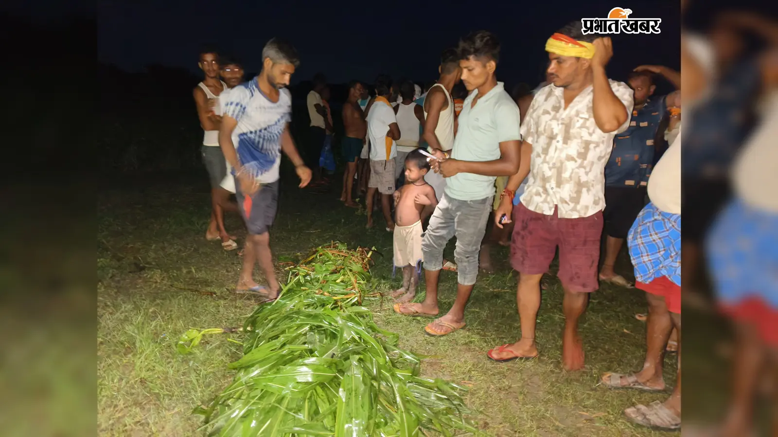 तिलावे नदी में अचानक पलटी 15 लोगों से भरी नाव, महिला की मौत, 12 साल की नेहा लापता