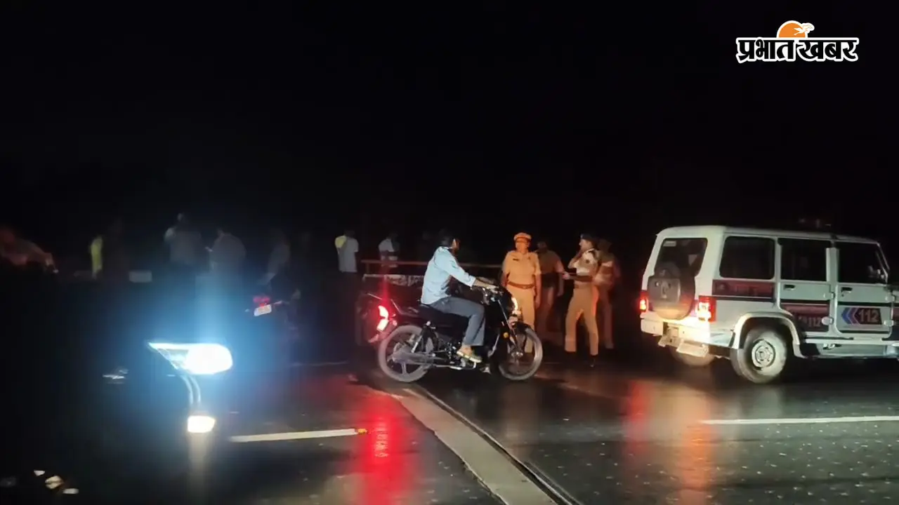 कैमूर: दुर्गावती नदी में उफान से बढ़ा बाढ़ का खतरा, कुदरा-रामपुर मार्ग बंद; मोहनिया में शहर की ओर बढ़ा पानी
