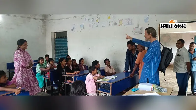 झारखंड के स्कूलों की बदहाली पर ज्यां द्रेज चिंतित, एमडीएम और शिक्षकों की कमी पर उठाये सवाल