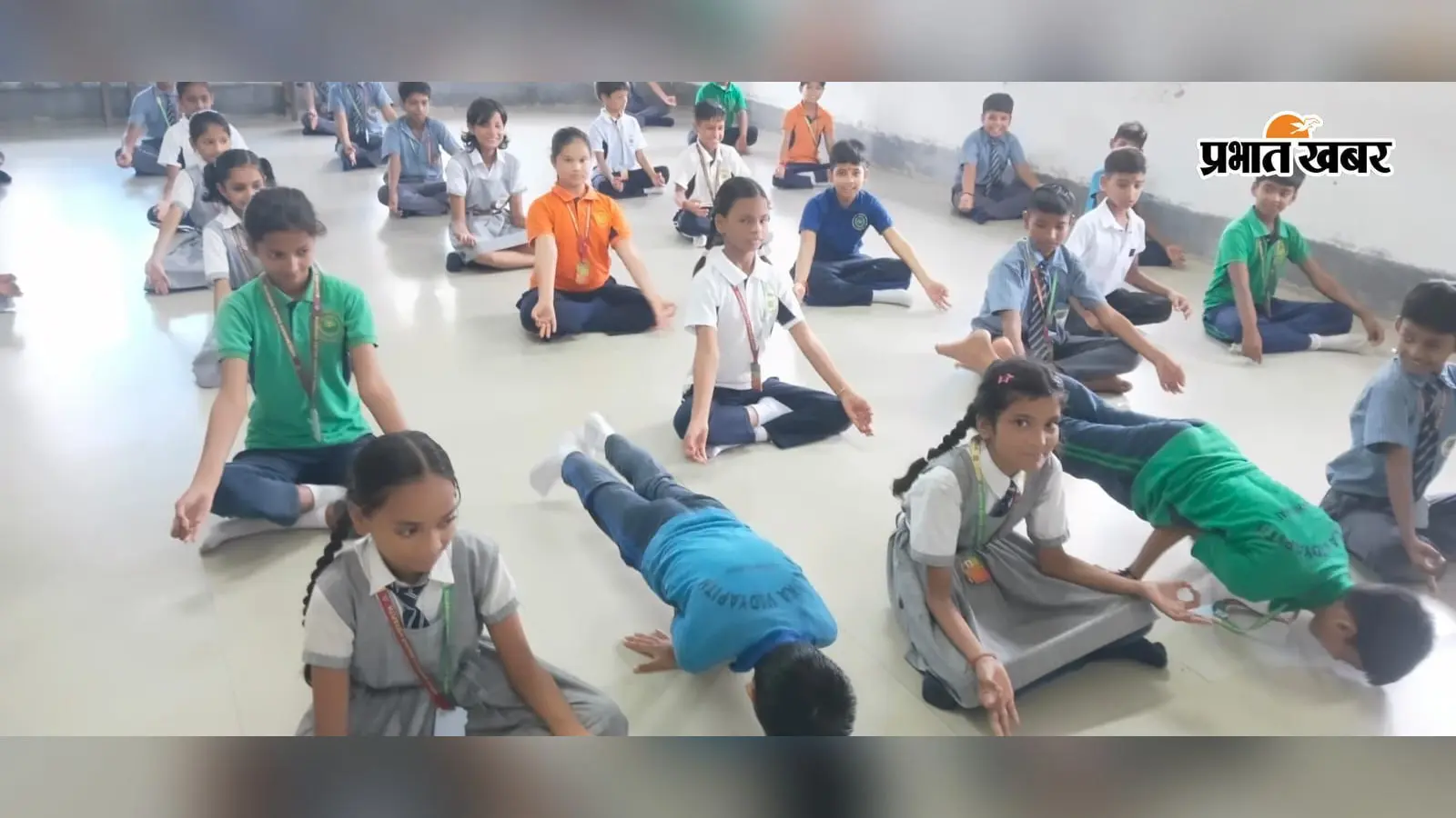 लखीसराय के बाल भवन में योग माह का आगाज, बच्चों ने सीखे योगासन और प्राणायाम के गुर