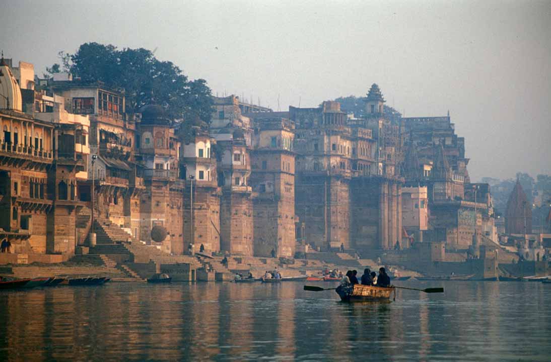 वाराणसी की गंगा नदी की फोटो (Image- Wikipedia)