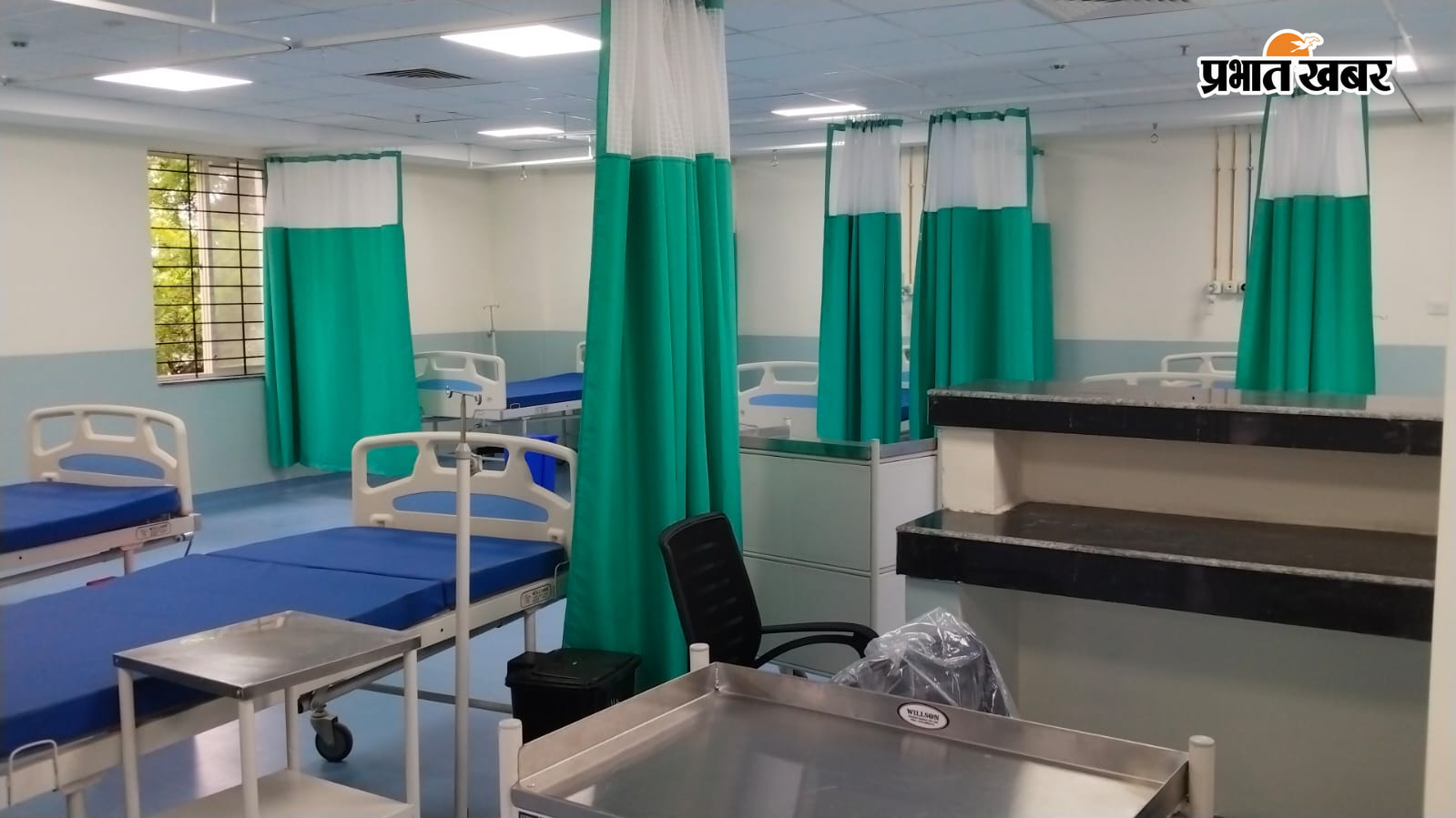 निरीक्षण करते डीसी सौरभ कुमार भुवानिया तैयार क्रिटिकल केयर यूनिट तैयार ऑपरेशन थिएटर | Prabhat Khabar Network