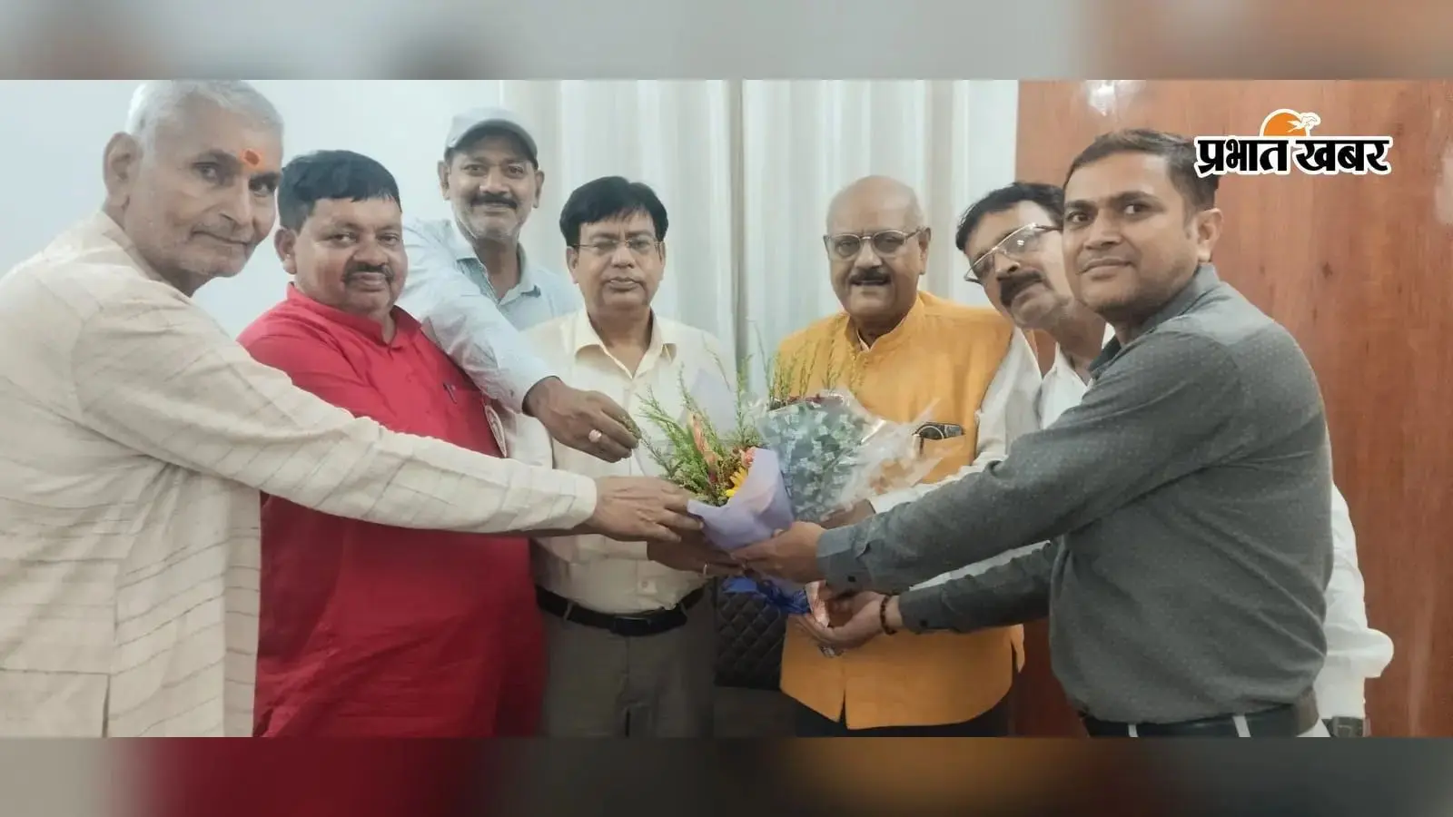 नवादा में ब्राह्मण महासभा के प्रतिनिधिमंडल ने डीडीसी से की मुलाकात, विकास और जनसमस्याओं पर हुई चर्चा