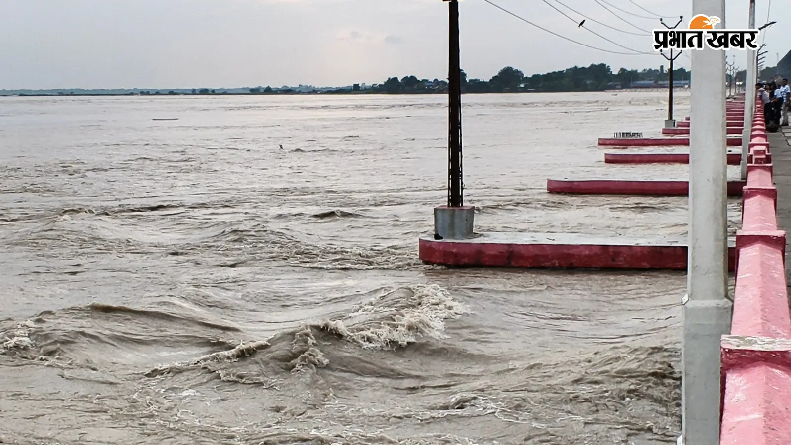 सुबह से बढ़ता रहा कोसी का जलस्तर, शाम तक 2.29 लाख क्यूसेक पहुंचा पानी, जानें आगे क्या होगा