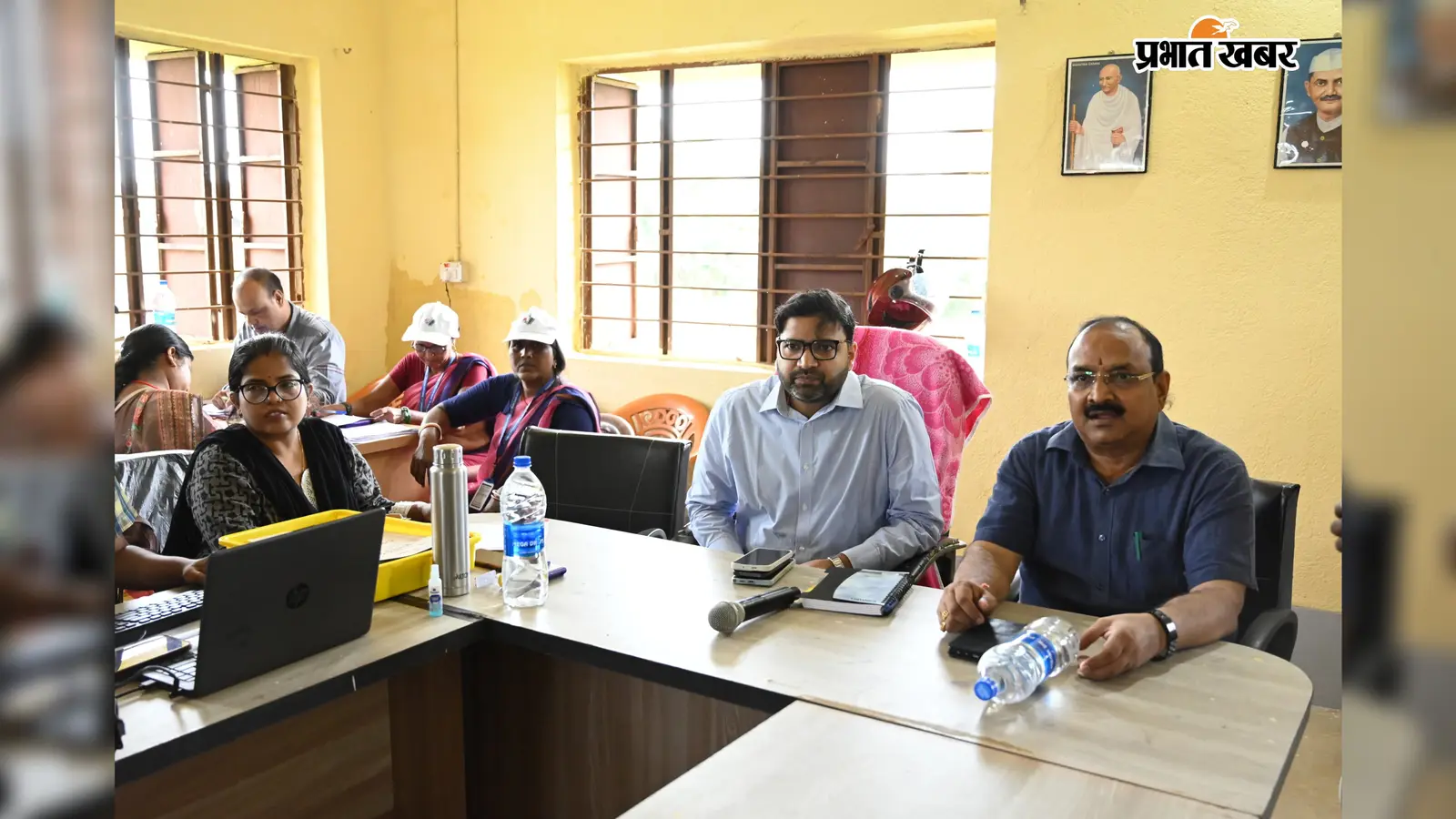 एसआइआर को लेकर डीसी ने मतदान केंद्रों का लिया जायजा, दावे-आपत्तियों के निष्पादन में तेजी के निर्देश