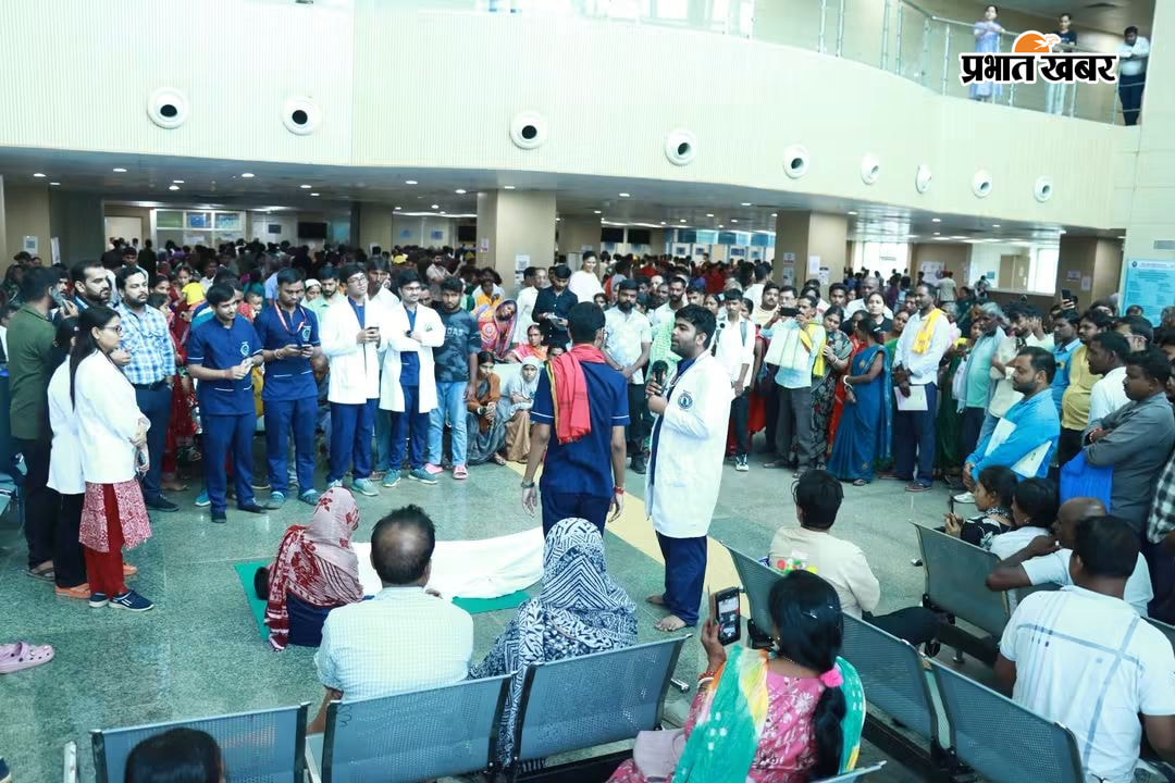 नेत्रदान का संदेश देते एम्स के छात्र छात्राएं  नुक्कड़ नाटक के जरिए दिया संदेश | Prabhat Khabar Network