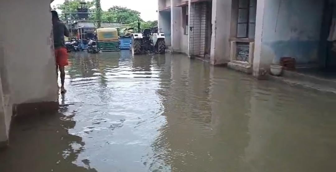 जुड़ावनपुर थाना परिसर