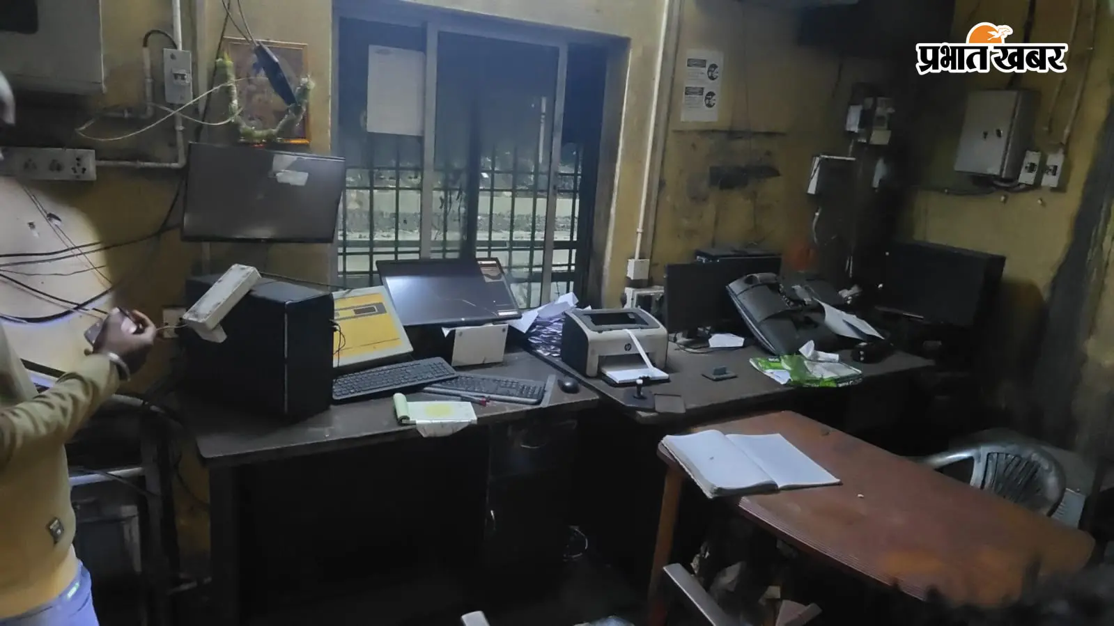 बालूमाथ में कोलियरी कांटा पर देर रात अपराधियों ने की फायरिंग, कंप्यूटर ऑपरेटर को लगी गोली