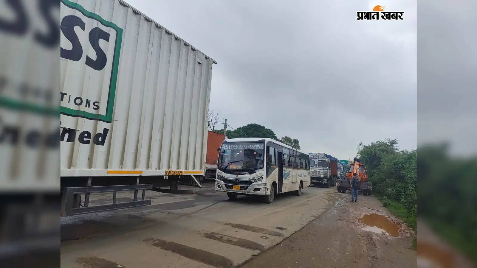 मुंगेर में चार दिनों से महाजाम, NH-80 व NH-333B पर रेंगते रहे वाहन, बरियारपुर से शहर पहुंचने में लगे तीन घंटे
