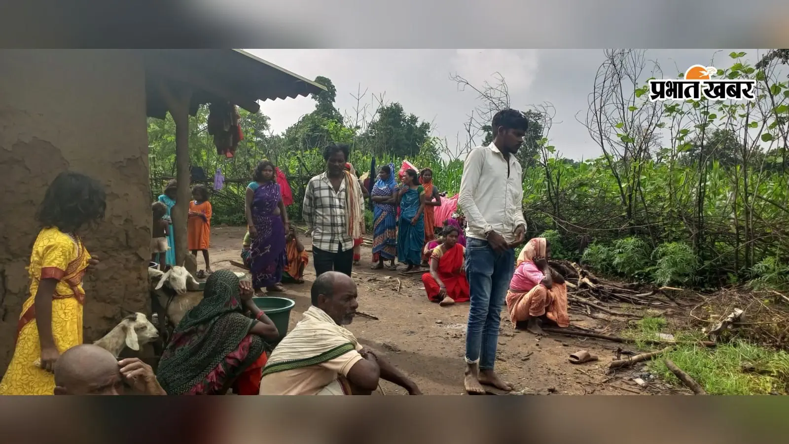 चतरा के निजी क्लीनिक में इलाज के दौरान युवती की मौत, परिजनों के आरोप पर प्रशासन ने किया सील