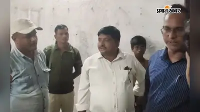 सीतामढ़ी: चोरौत में आधार केंद्र पर बीडीओ का औचक निरीक्षण, अधिक शुल्क वसूली पर संचालक को सख्त चेतावनी