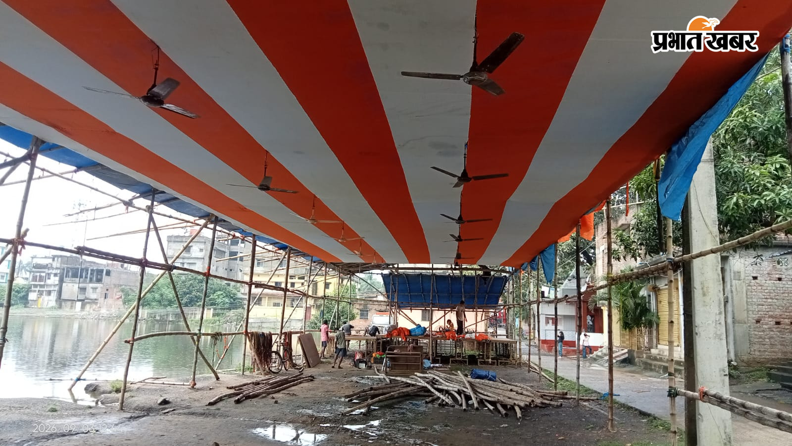जन्माष्टमी को लेकर सजाया गया इस्कॉन मंदिर, तैयारी के लिए बनाया गया पंडाल | Prabhat Khabar Network