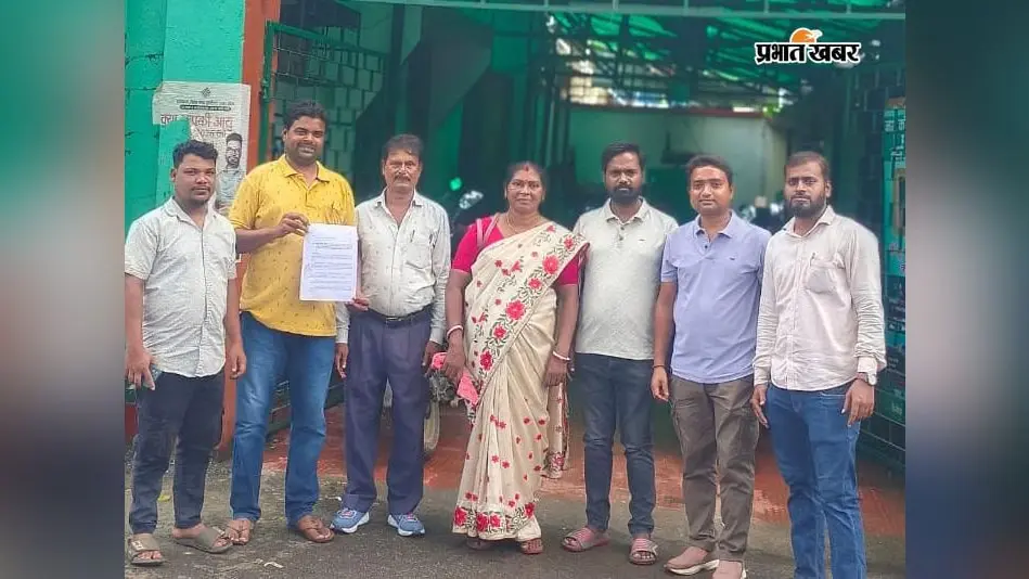 पाकुड़ नगर परिषद में 2 करोड़ की सड़क योजनाओं पर घमासान: 8 पार्षदों ने टेंडर रोकने की मांग