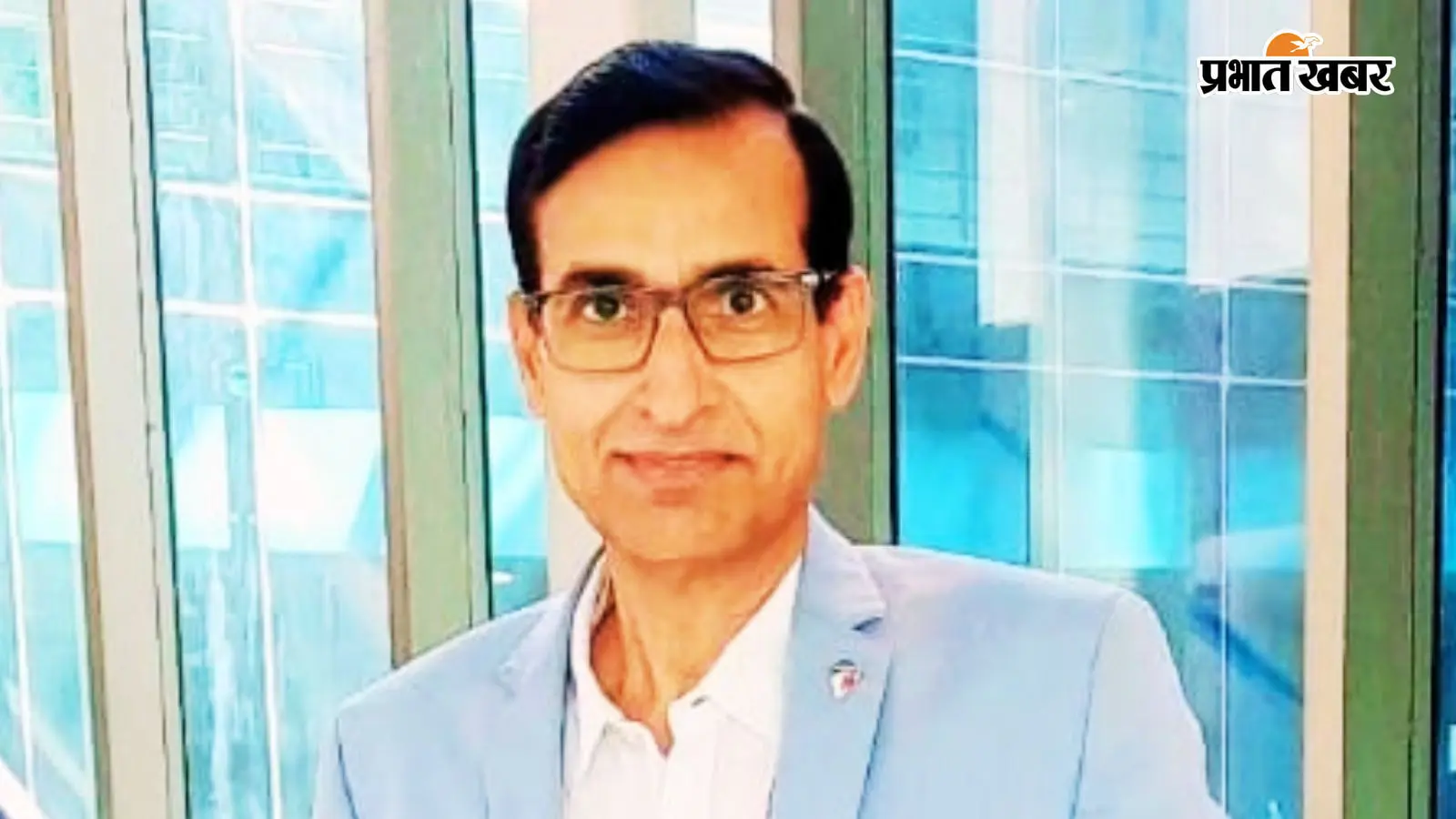 रिटायरमेंट की उम्र में IRS ऑफिसर ने क्लियर किया UGC-NET, कार में यात्रा करते हुए की तैयारी, बंगाल से है गहरा नाता