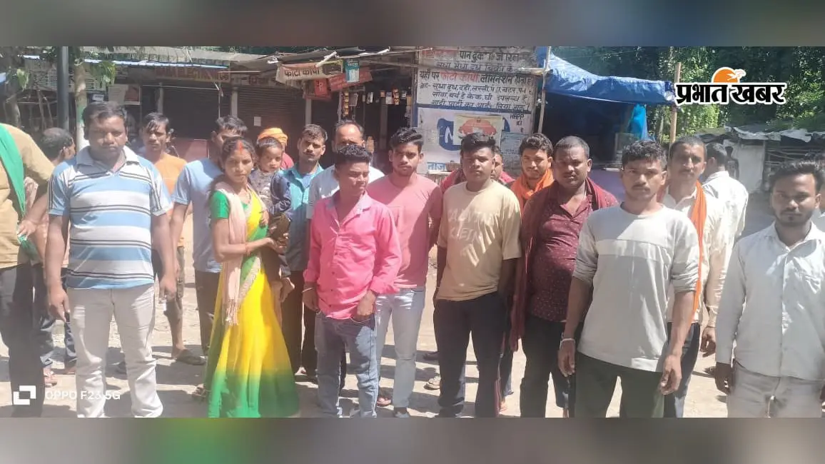 Latehar News: टेंपो चालक पर मोबाइल और 19 हजार रुपये छीनने का आरोप, 25 हजार नहीं देने पर जान से मारने की धमकी