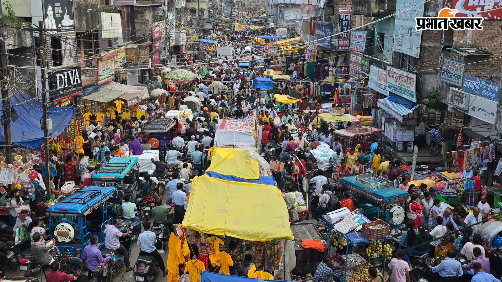 अतिक्रमण की जद में हाजीपुर का राजेंद्र चौक, सड़क पर सजी दुकानें, पैदल चलना भी मुश्किल