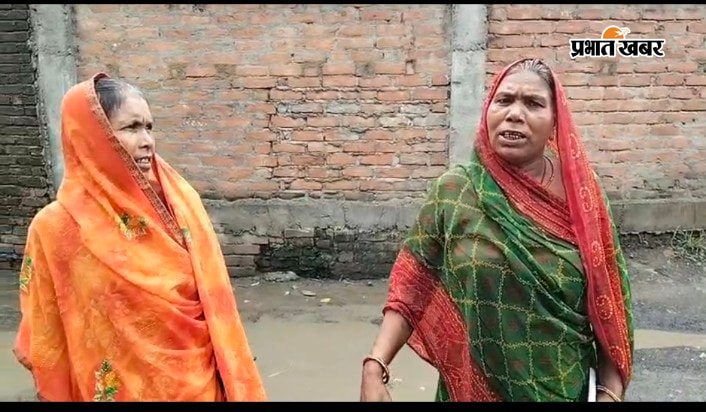 जानकारी देते ग्रामीण | Prabhat Khabar Network