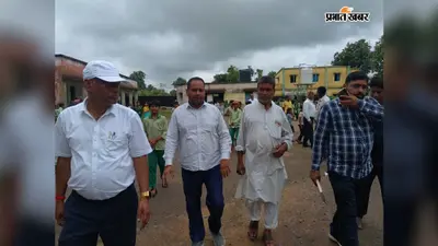 Garhwa News: पीएम श्री स्कूल के औचक निरीक्षण में मिली अनियमितता, प्रधानाध्यापक को फटकार; एक सप्ताह में सुधार का निर्देश