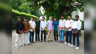 राहुल गांधी से मिले बिहार बंद के दौरान घायल तीन युवक, बोले- पिस्टल से फायरिंग करने वालों पर नहीं हुई कार्रवाई