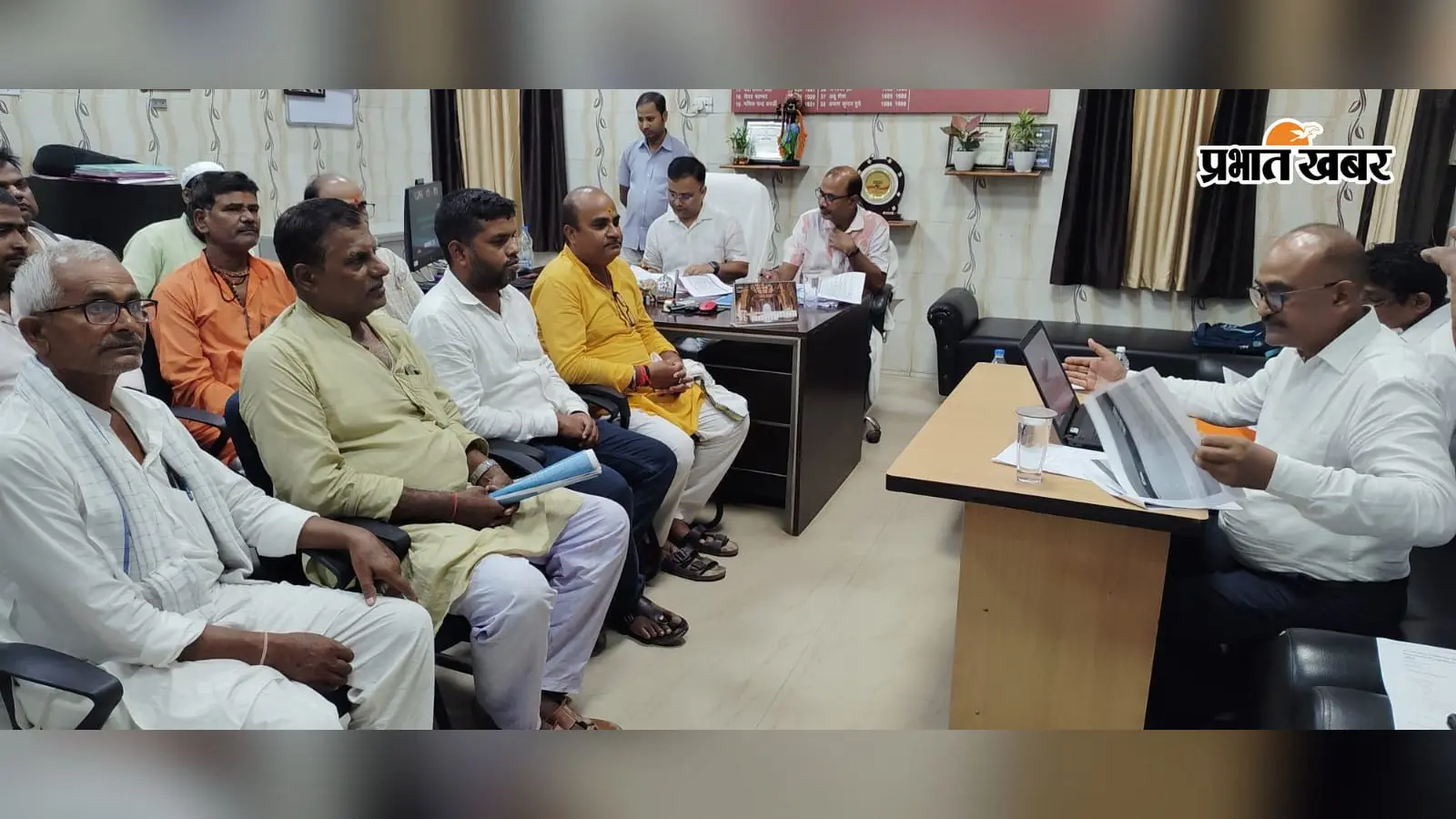 आयकर विभाग ने दरभंगा में चलाया जागरूकता अभियान, नए आयकर नियमों की दी विस्तृत जानकारी