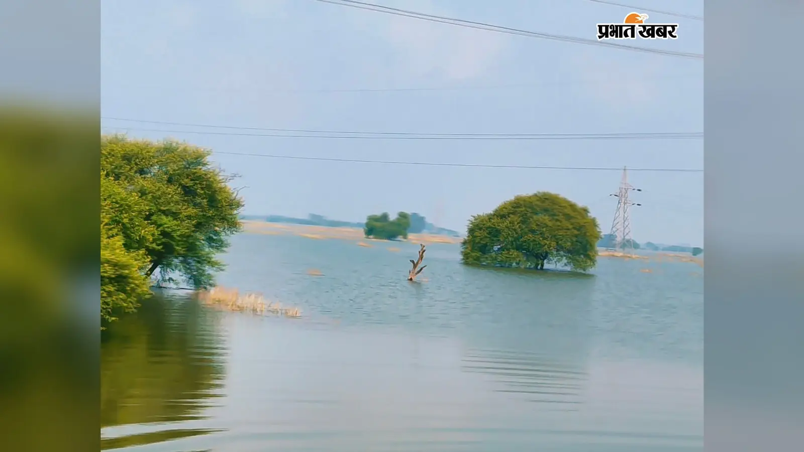 अकबरनगर और चानन बहियार में दोबारा बढ़ा बाढ़ का पानी, निचले इलाकों में फिर बढ़ी ग्रामीणों की टेंशन