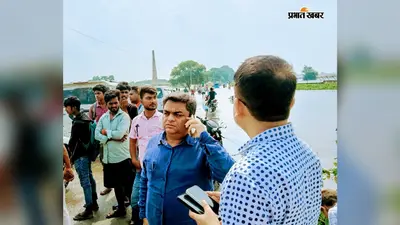 बक्सर: चौसा में बाढ़ का कहर, पुलिया के ऊपर बह रहा पानी; SDO ने बैरिकेडिंग का दिया निर्देश