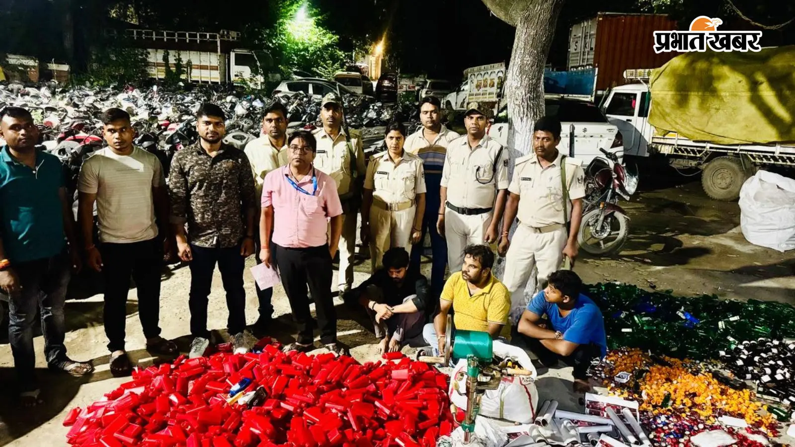 नकली शराब बनाने के ठिकाने पर छापा, 1000 रॉयल चैलेंज के बोतल समेत कई सामान बरामद; तीन धराए