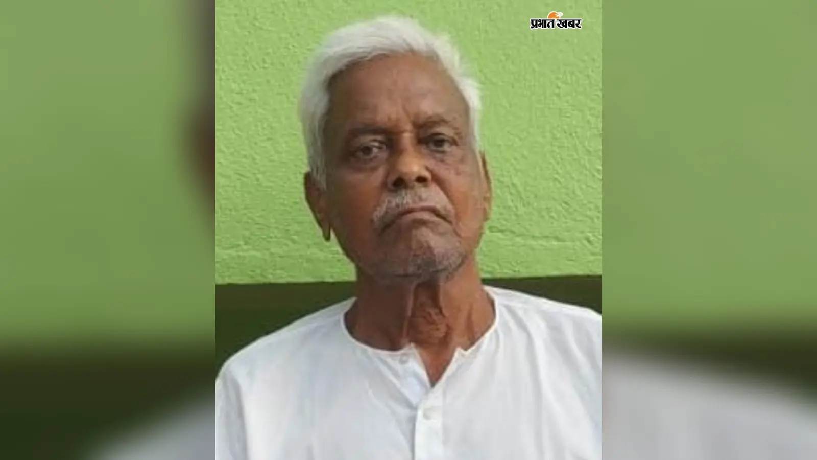 शिक्षक दिवस स्पेशल: रोज 2 KM पैदल चलकर बच्चों को फ्री पढ़ाते हैं ये रिटायर्ड टीचर
