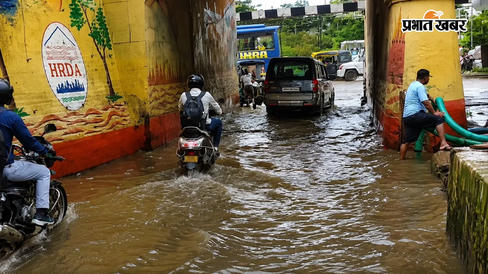 Aaj Ka Mausam: 4 सितंबर को UP-MP से Bihar और Delhi-NCR तक भारी बारिश का अलर्ट, जानें देशभर में कैसा रहेगा मौसम
