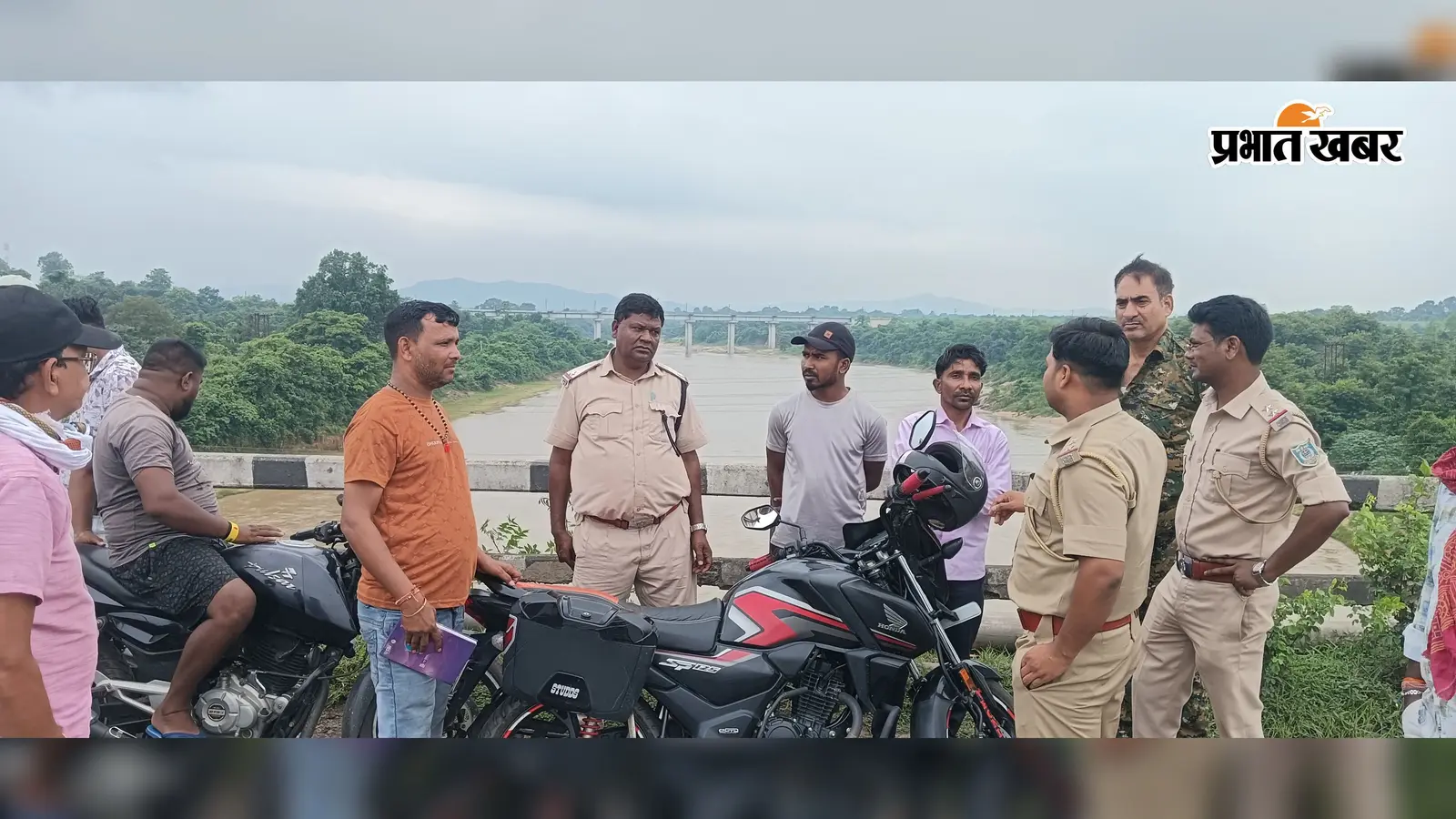 पति-पत्नी के विवाद के बाद दामोदर नदी में कूदे संदीप मुंडा की तलाश तेज, भुरकुंडा पुलिस ने खंगाला इलाका