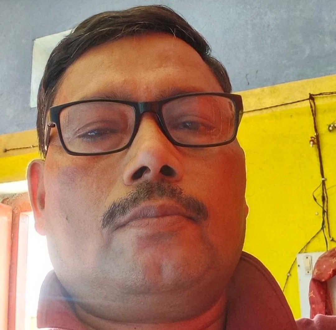 आरोपित शिक्षक बीरेन्द्र प्रसाद