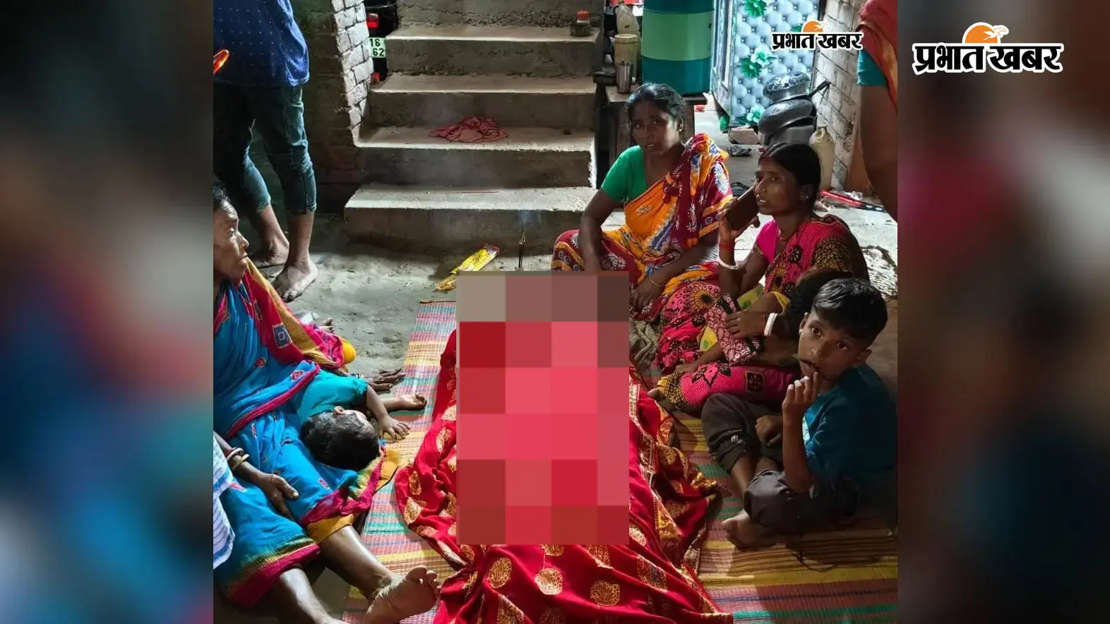 रात दो बजे आया फोन, ससुराल पहुंचे पिता तो फर्श पर अचेत मिली बेटी : पति हिरासत में