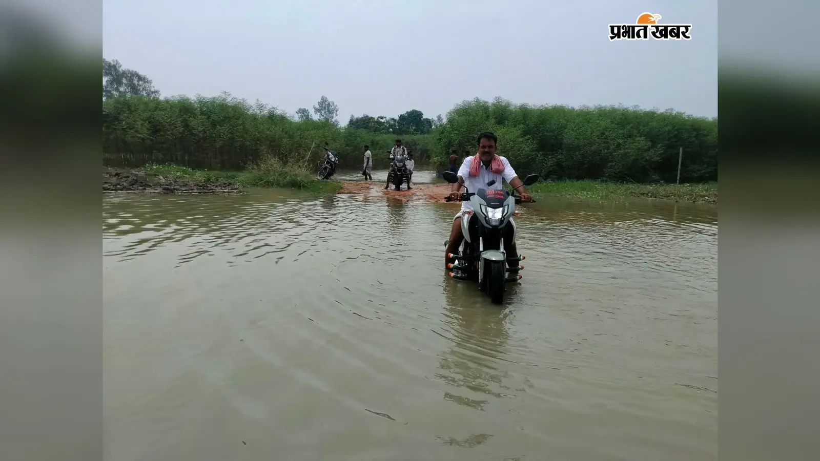 गंगा उफान पर, दियारा में मंडराया बाढ़-कटाव का खतरा, कई गांवों में घुसा पानी