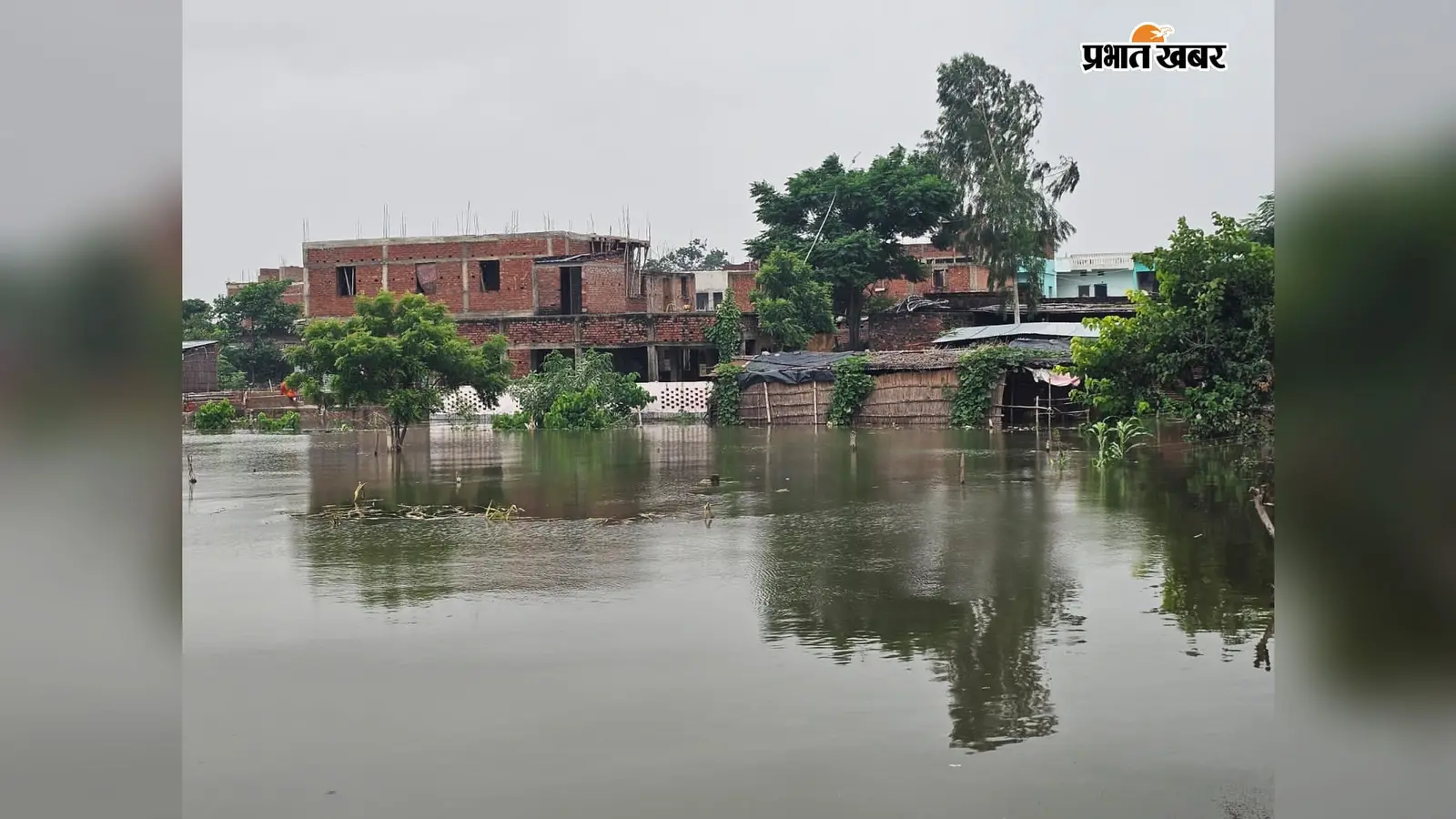 सारण में बाढ़: 30 से अधिक पंचायतें बनीं टापू, 1.44 लाख क्यूसेक पानी से बढ़ी चिंता,